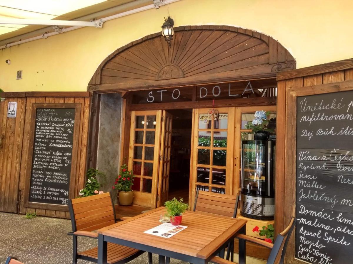 Stodola-Soukromy Apartman Pro Dva S Venkovni Virivkou Карлштейн Екстер'єр фото